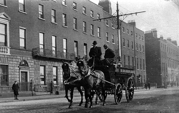 Horse Carriage 1900
